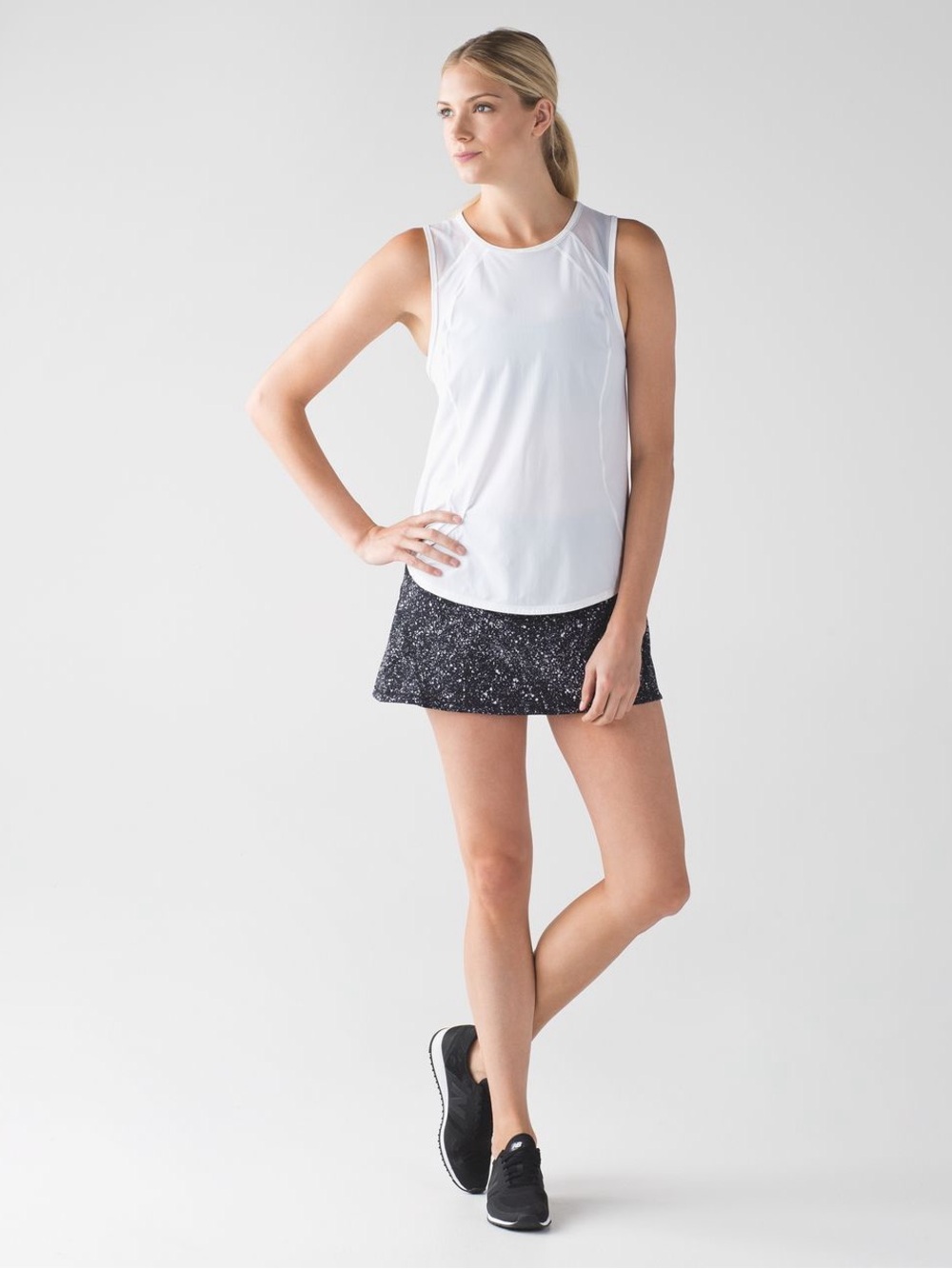 Lululemon Circuit Breaker Skirt Splatter White Black/Black Size 12